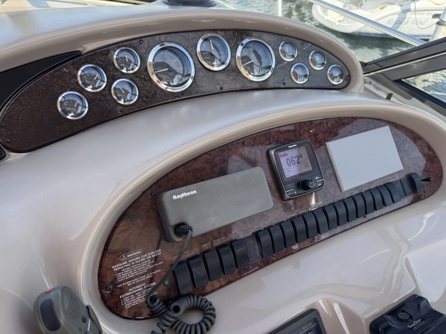 1999 Sea Ray 38 Sundancer