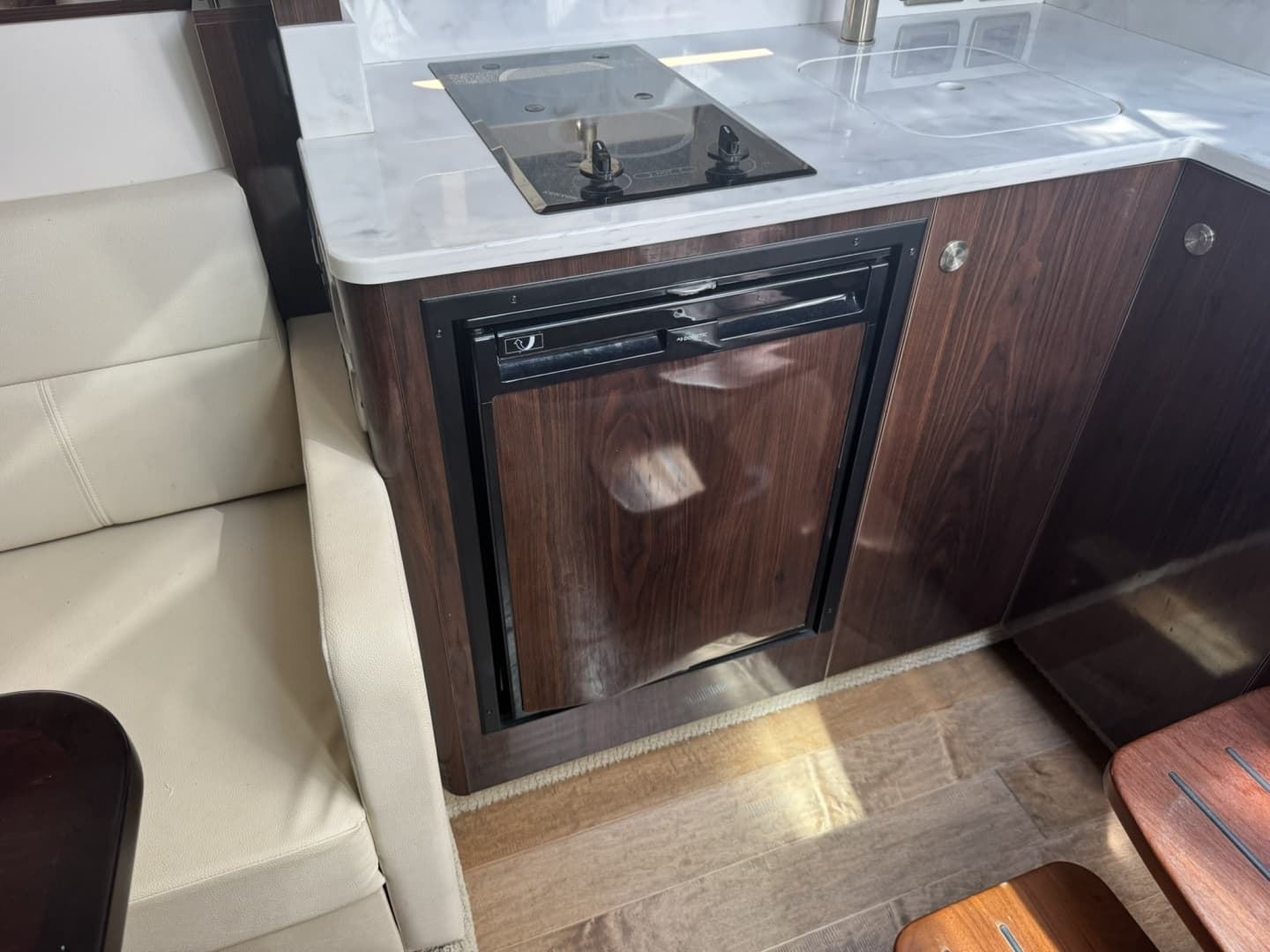 2018 Sea Ray 350 Sundancer