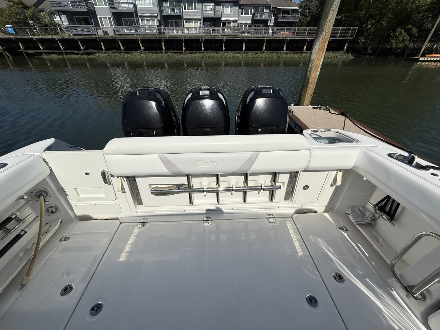2016 Boston Whaler 