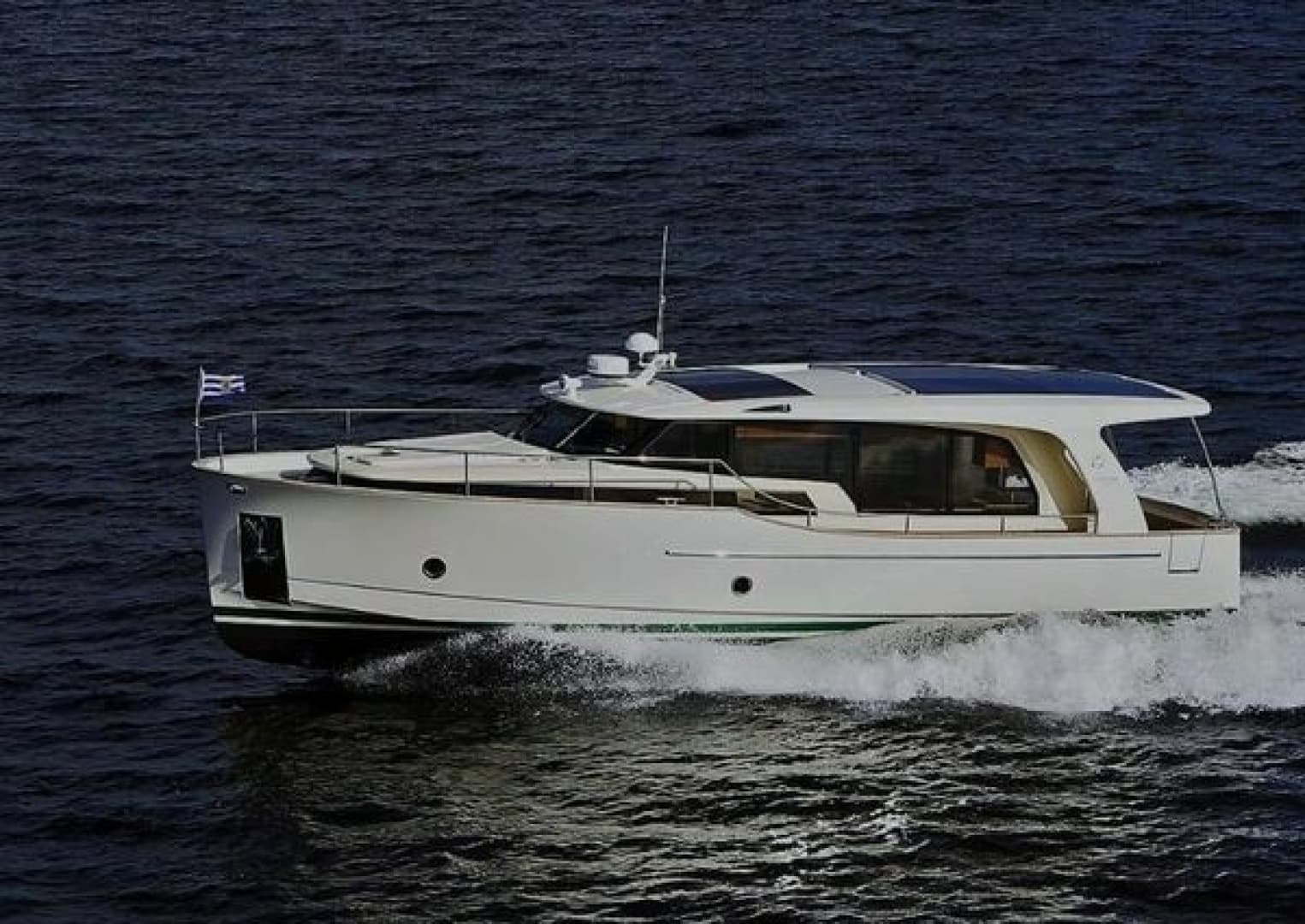 2023 Greenline 40 Hybrid