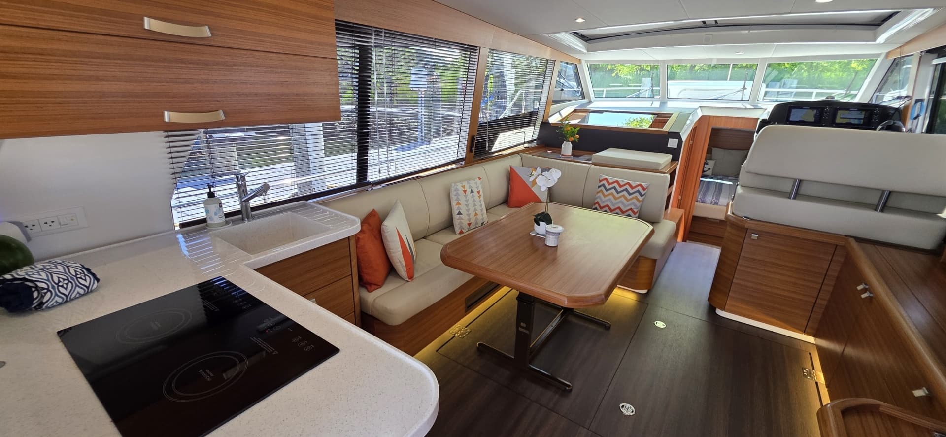 2023 Greenline 40 Hybrid