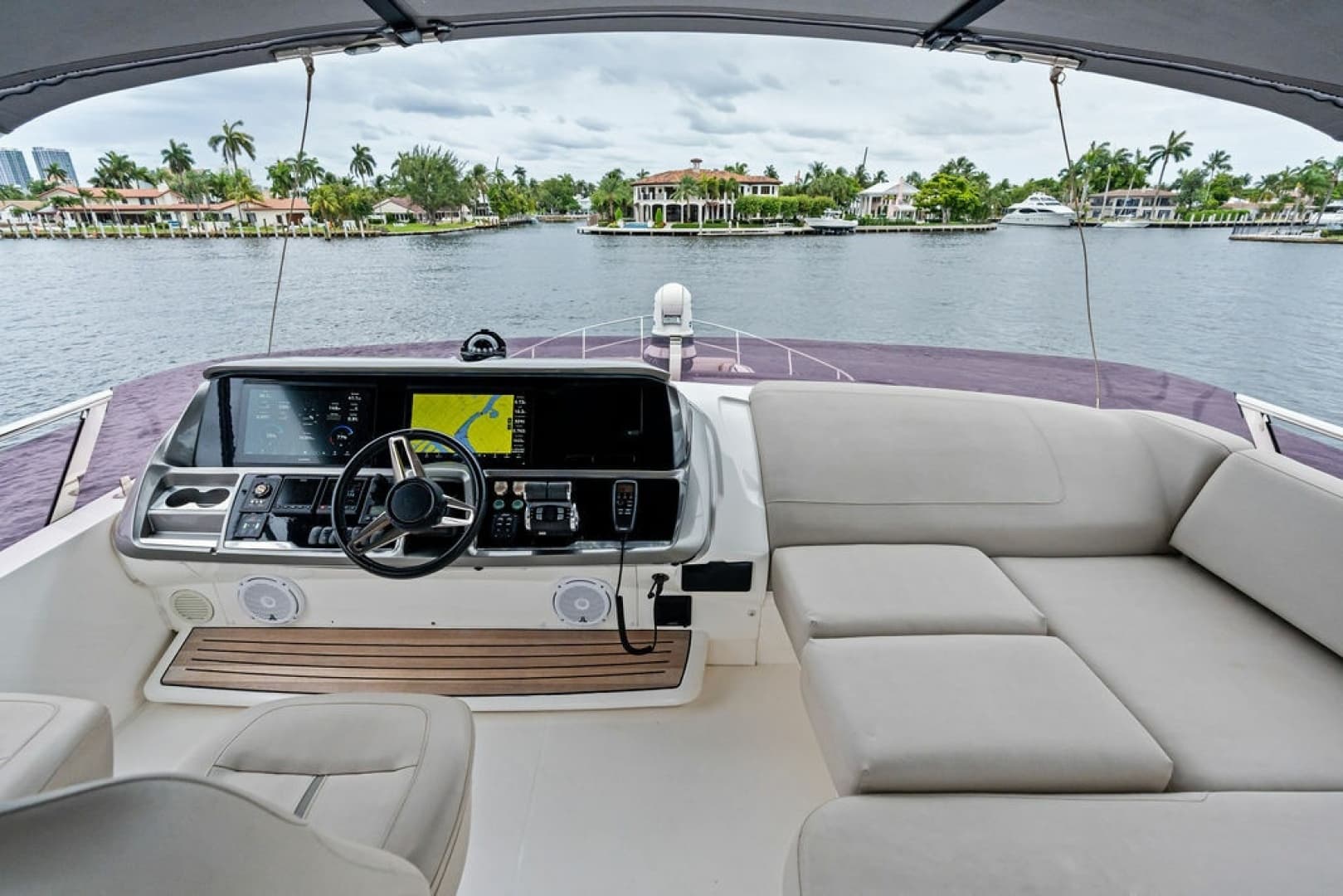 2020 Princess S62 Sportbridge