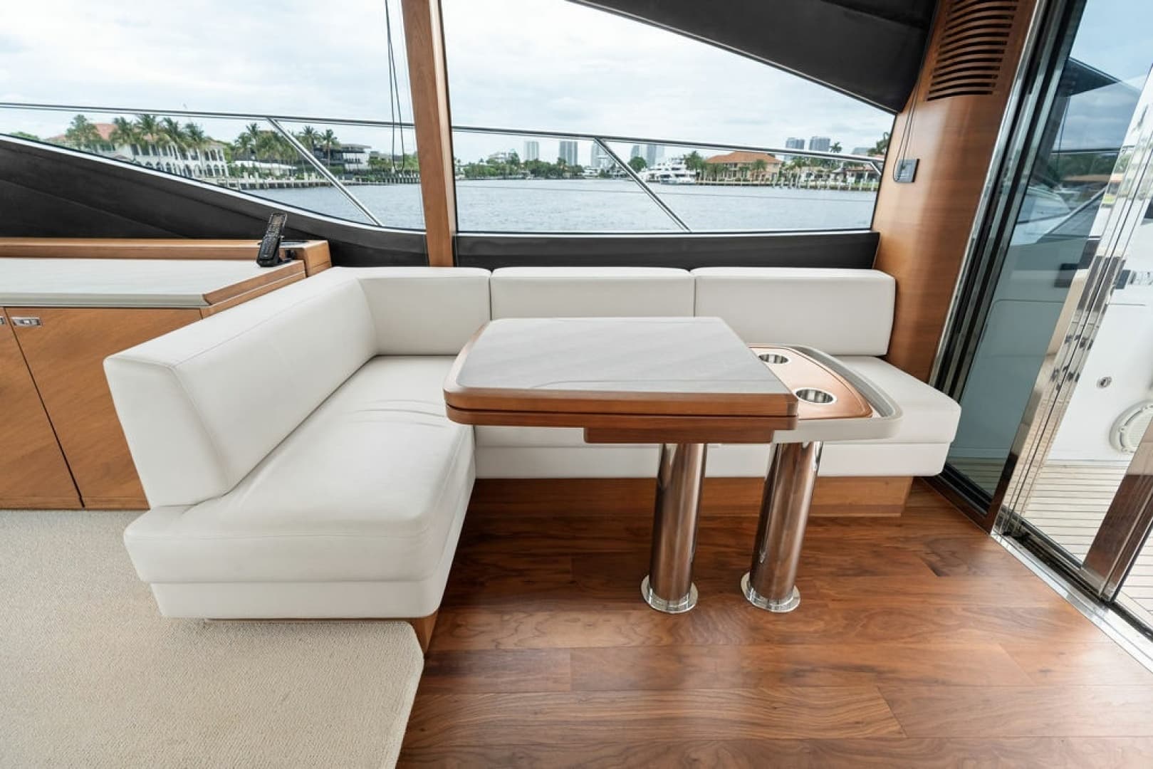 2020 Princess S62 Sportbridge