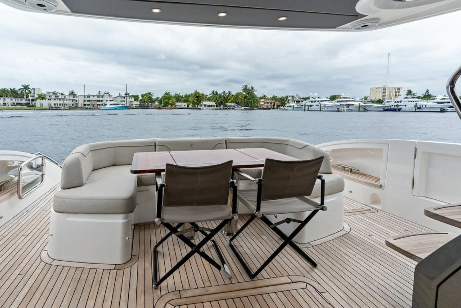 2020 Princess S62 Sportbridge