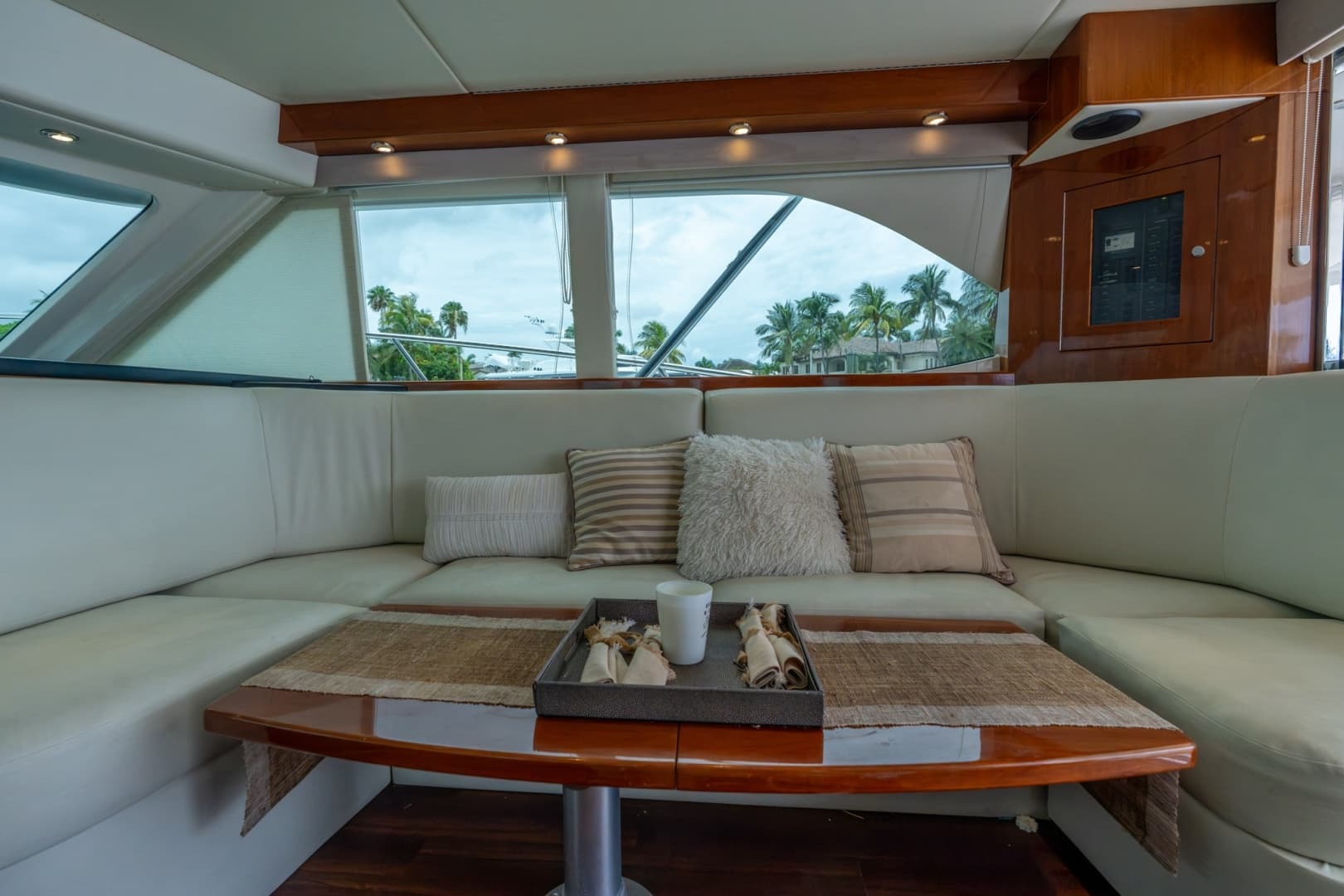 2011 Riviera 43 Open Flybridge
