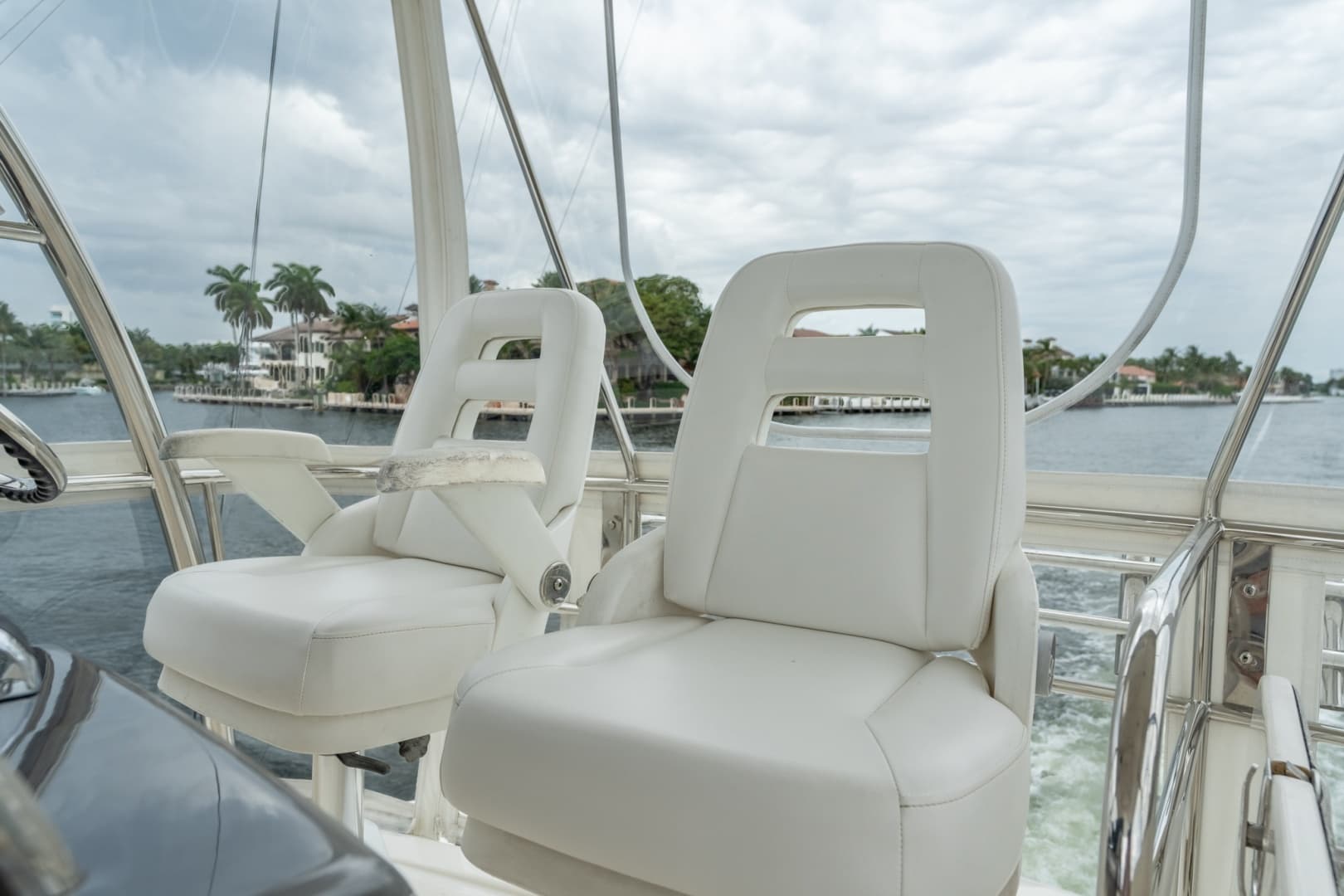 2011 Riviera 43 Open Flybridge
