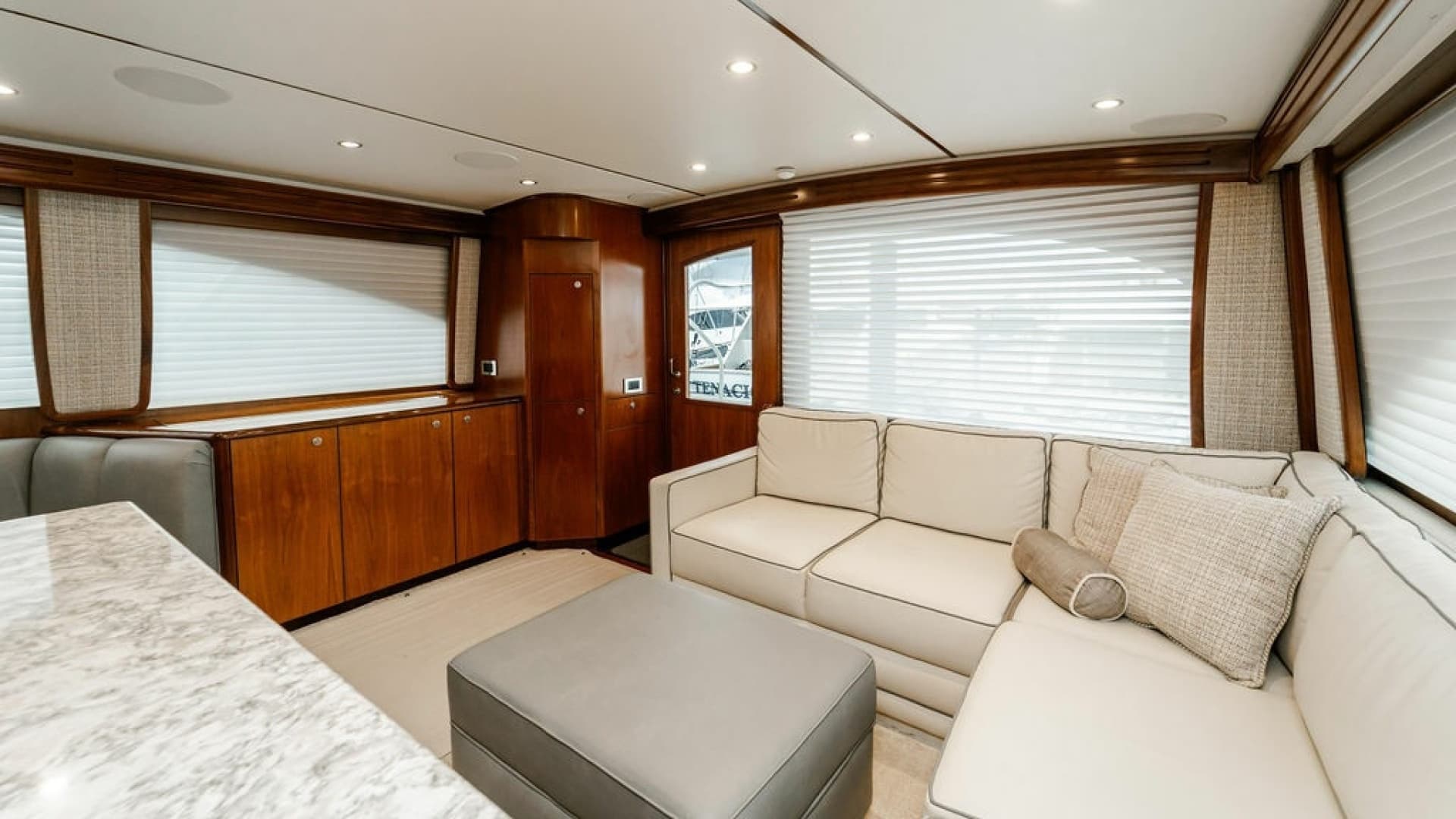 58 Viking - Salon