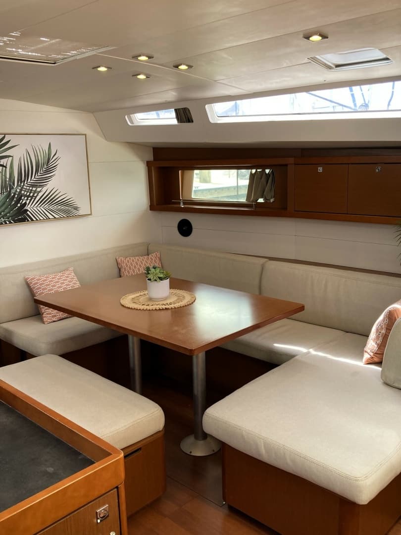 2018 Beneteau Oceanis 48