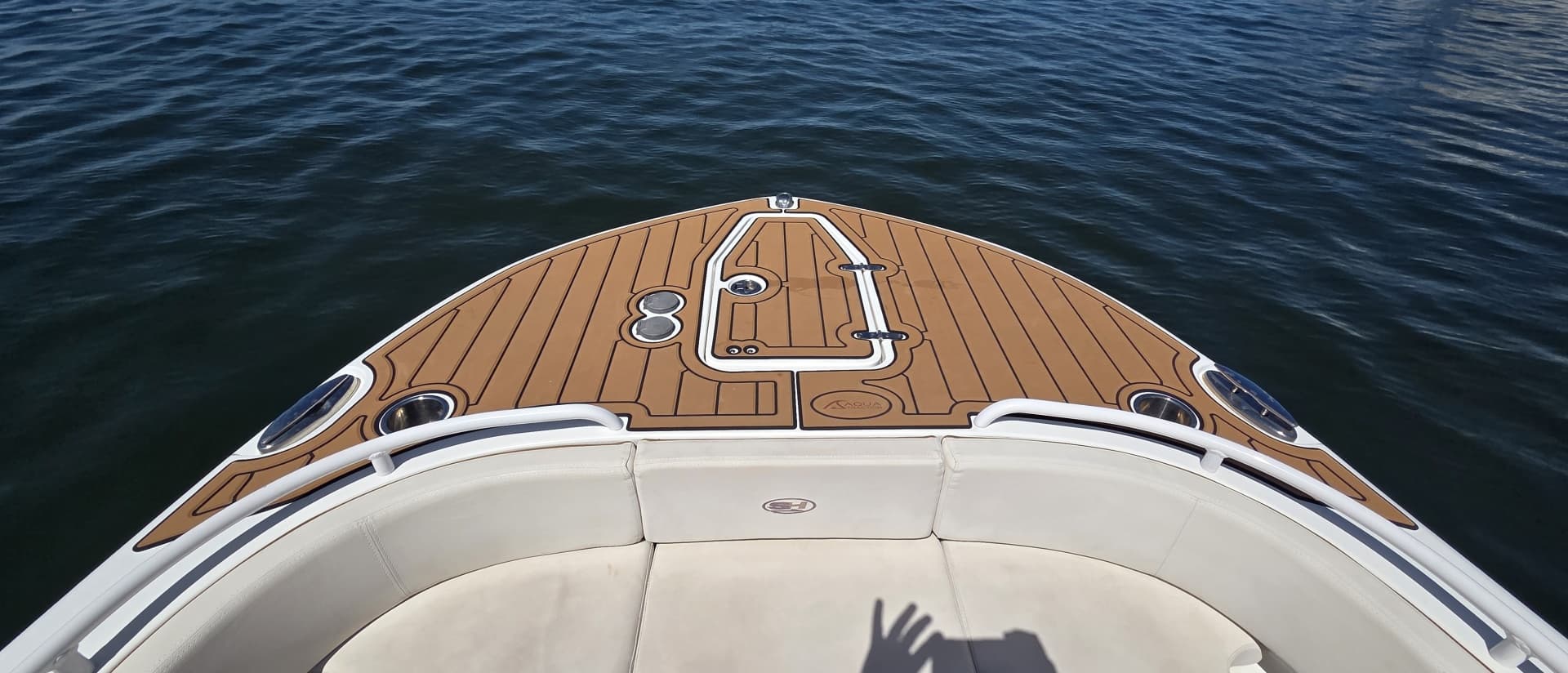 2021 Sea Hunt Escape 27 Center Console