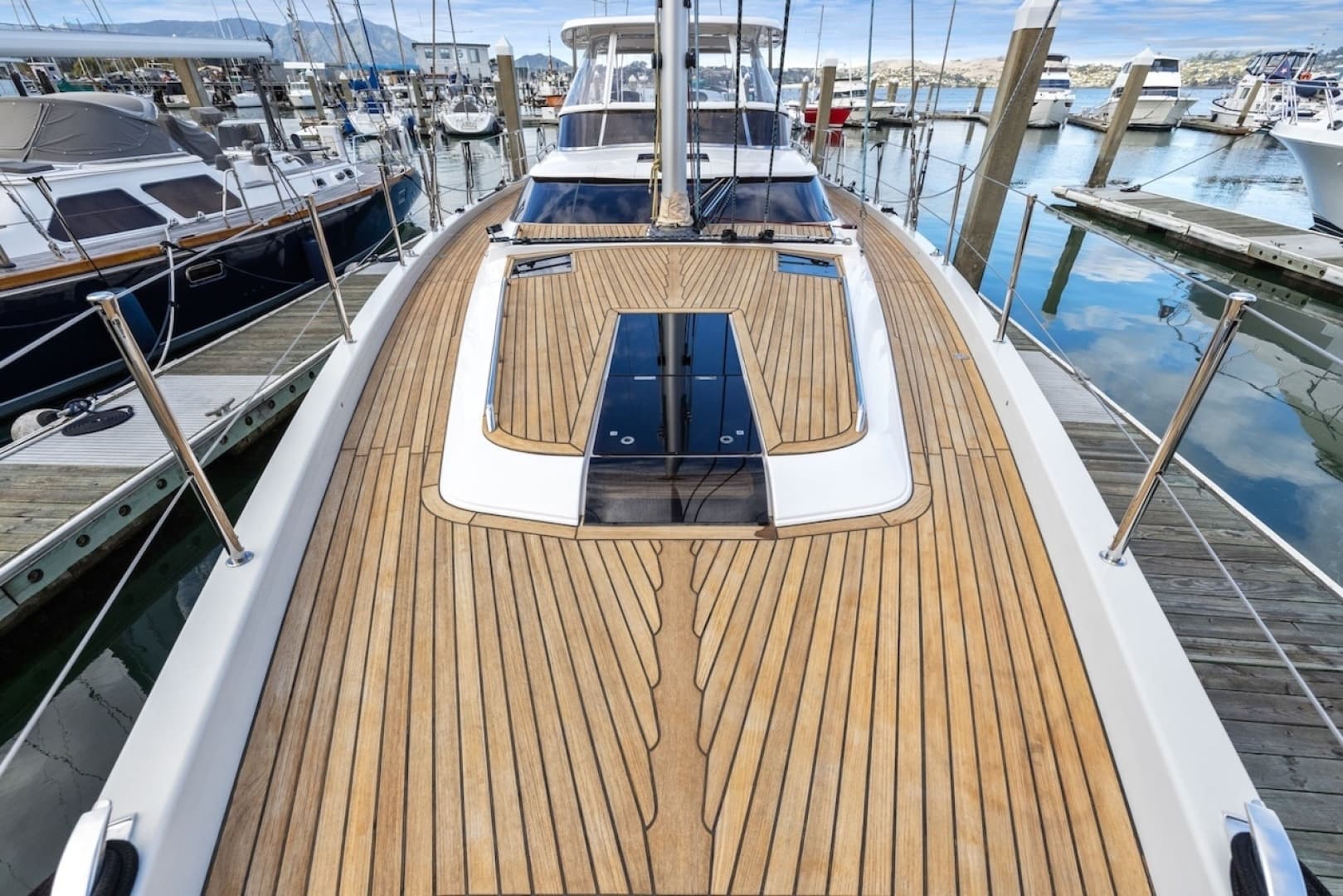 2020 Hylas 57