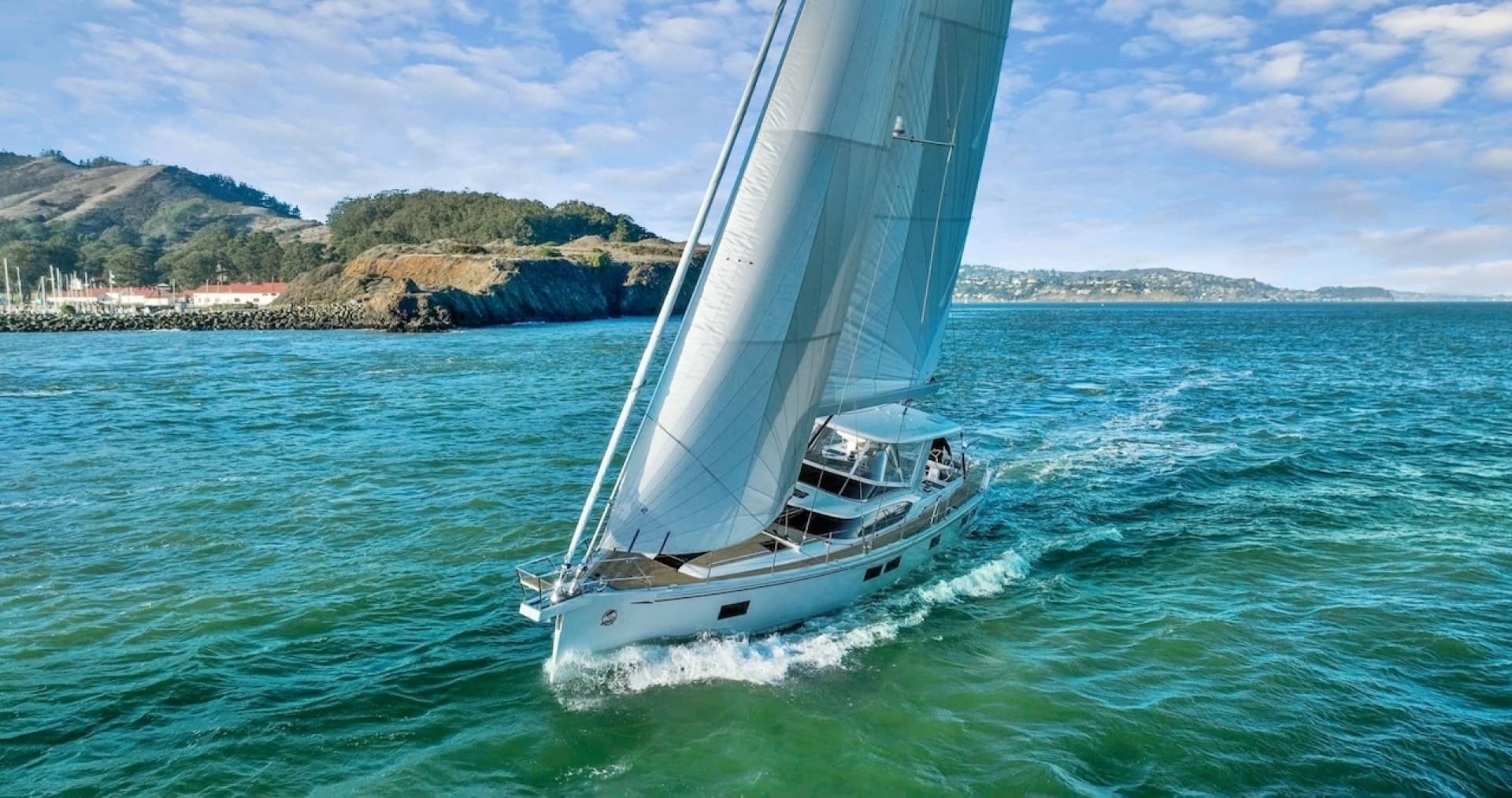 2020 Hylas 57