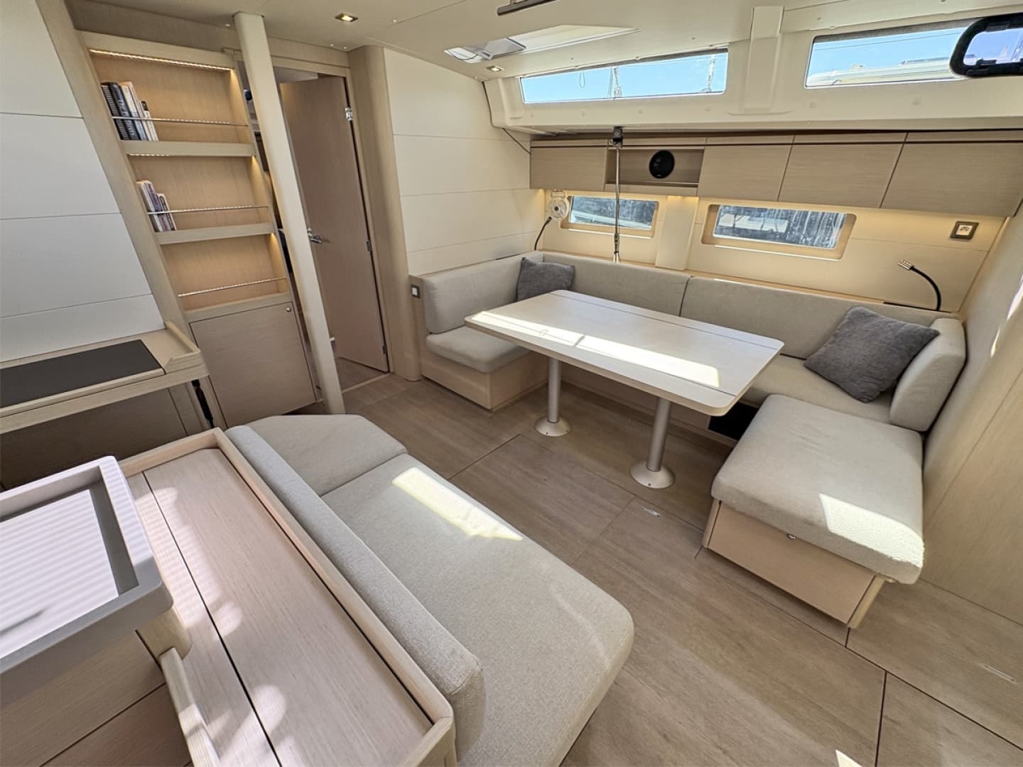 2020 Beneteau Oceanis 51.1