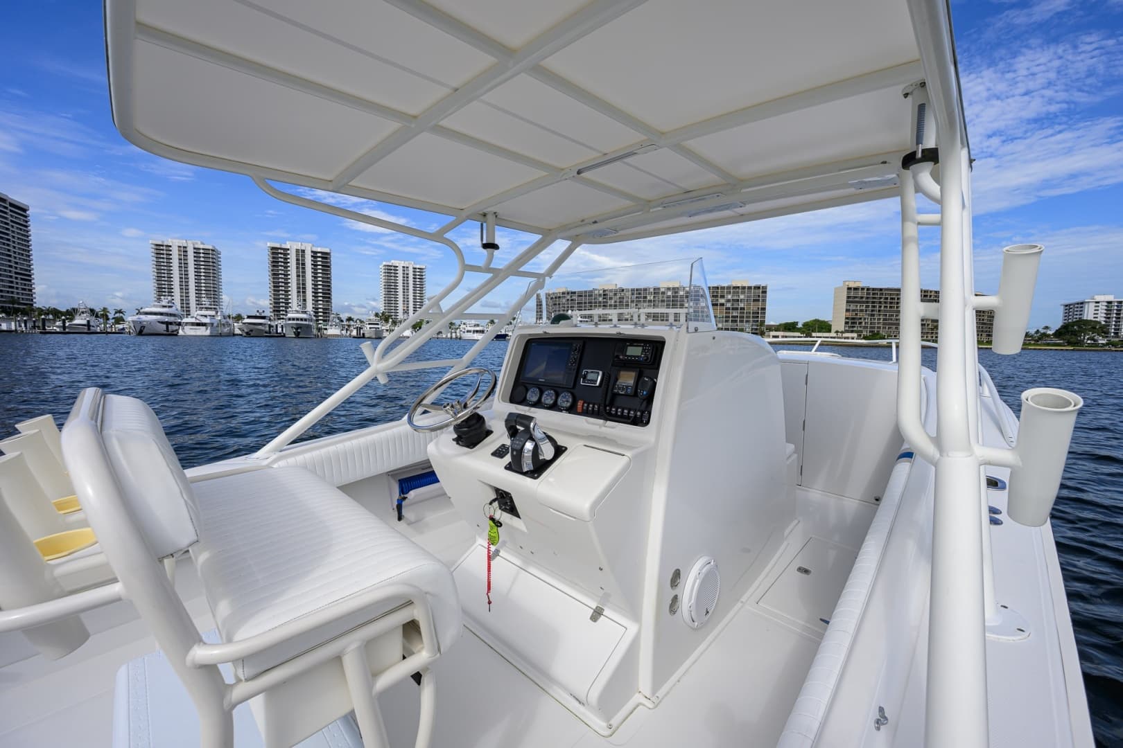 Jupiter 31 Helm Electronics