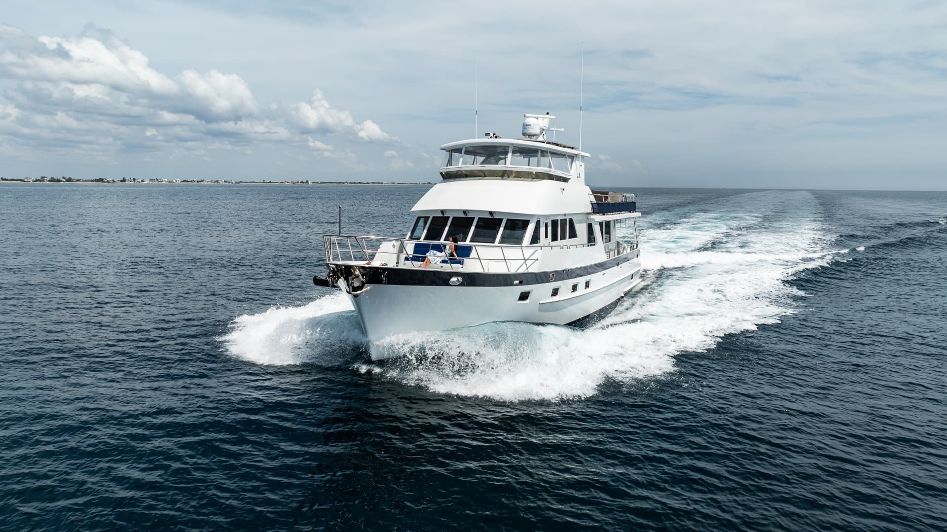 Alaskan 70 OHANA - Exterior