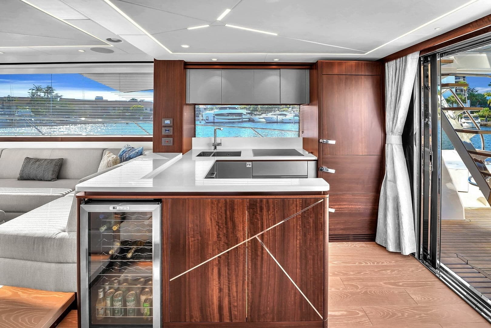 2023 Sunseeker Manhattan 68
