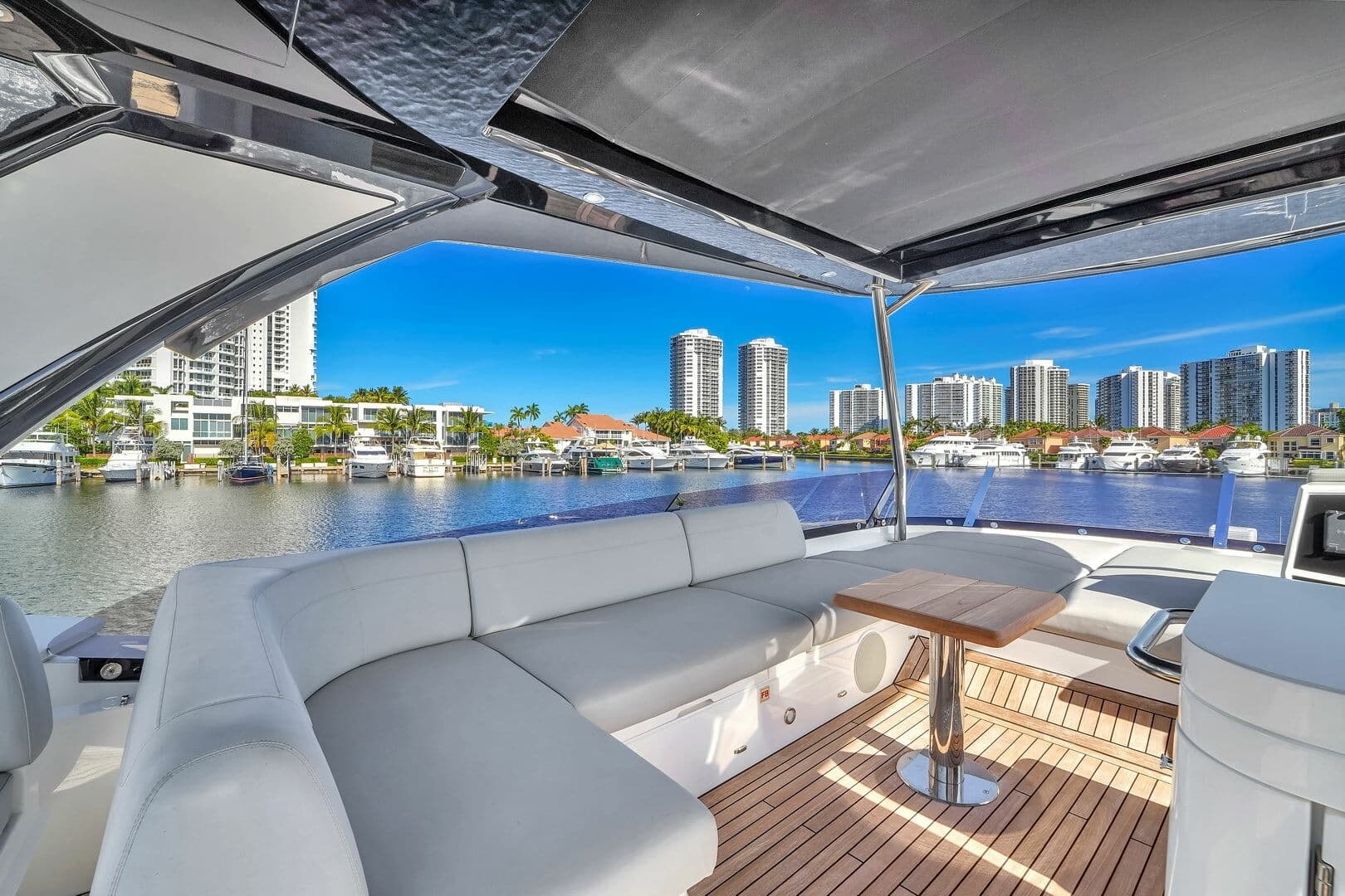 2023 Sunseeker Manhattan 68