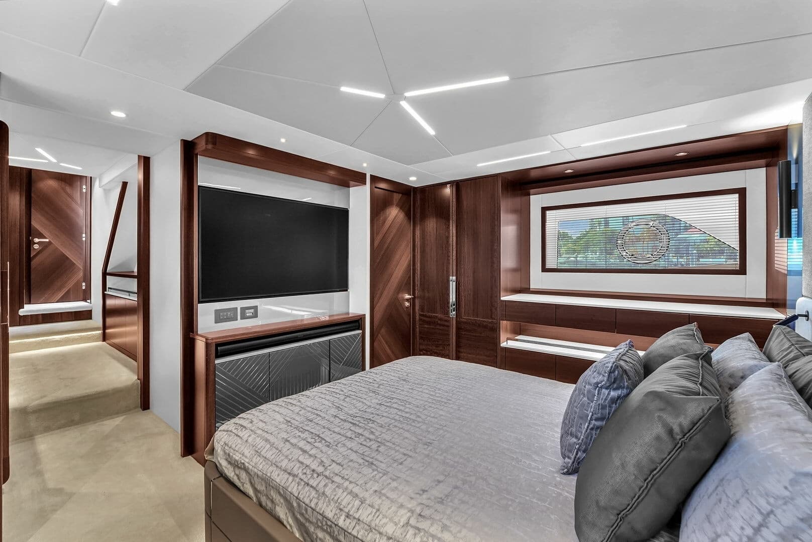 2023 Sunseeker Manhattan 68