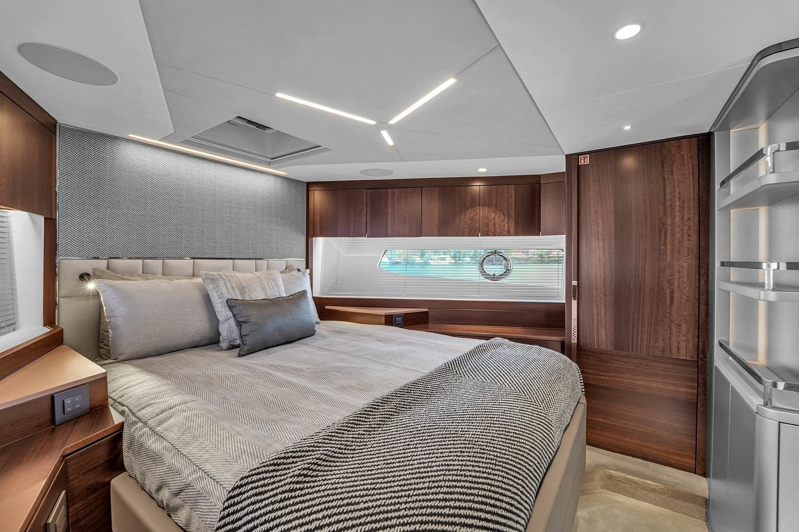 2023 Sunseeker Manhattan 68