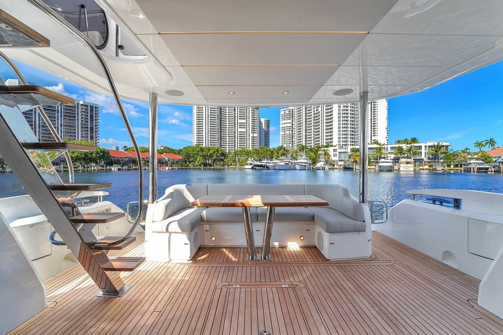 2023 Sunseeker Manhattan 68