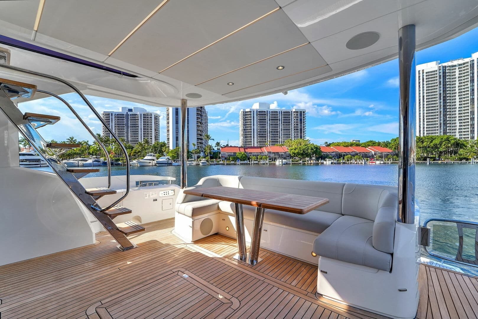 2023 Sunseeker Manhattan 68