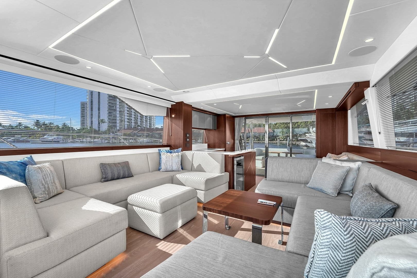 2023 Sunseeker Manhattan 68