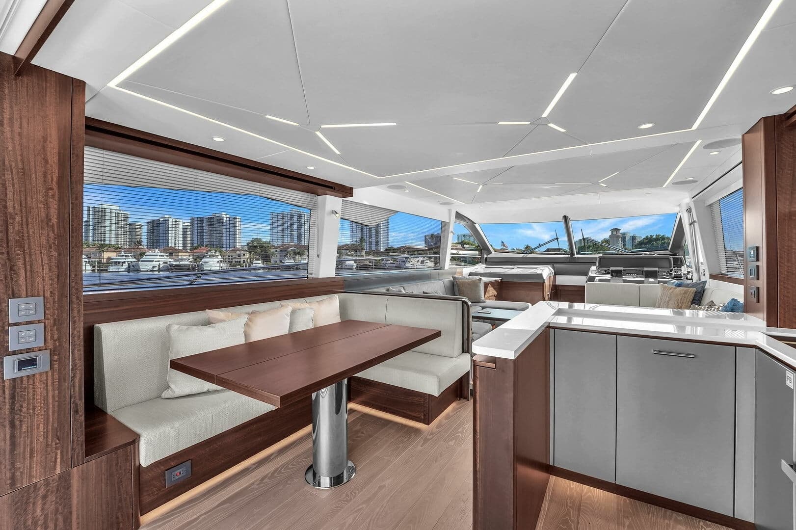 2023 Sunseeker Manhattan 68