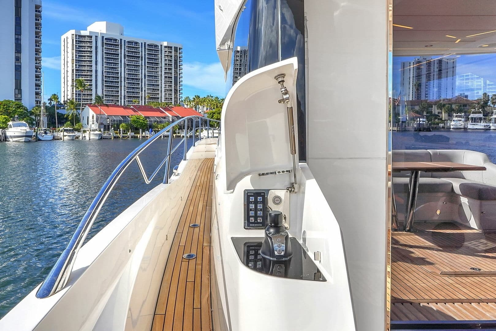 2023 Sunseeker Manhattan 68