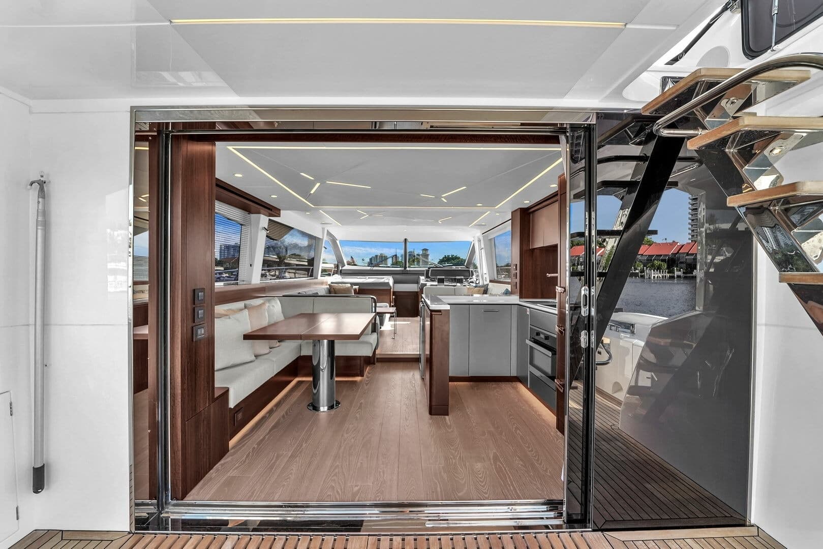 2023 Sunseeker Manhattan 68