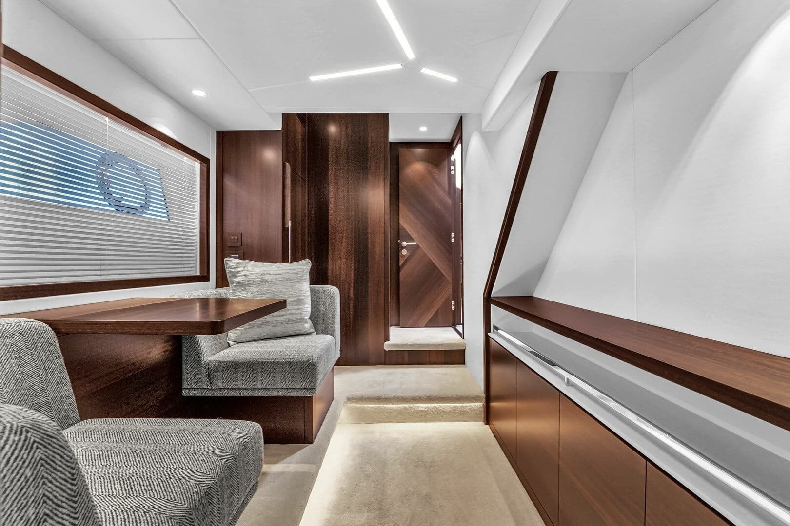 2023 Sunseeker Manhattan 68