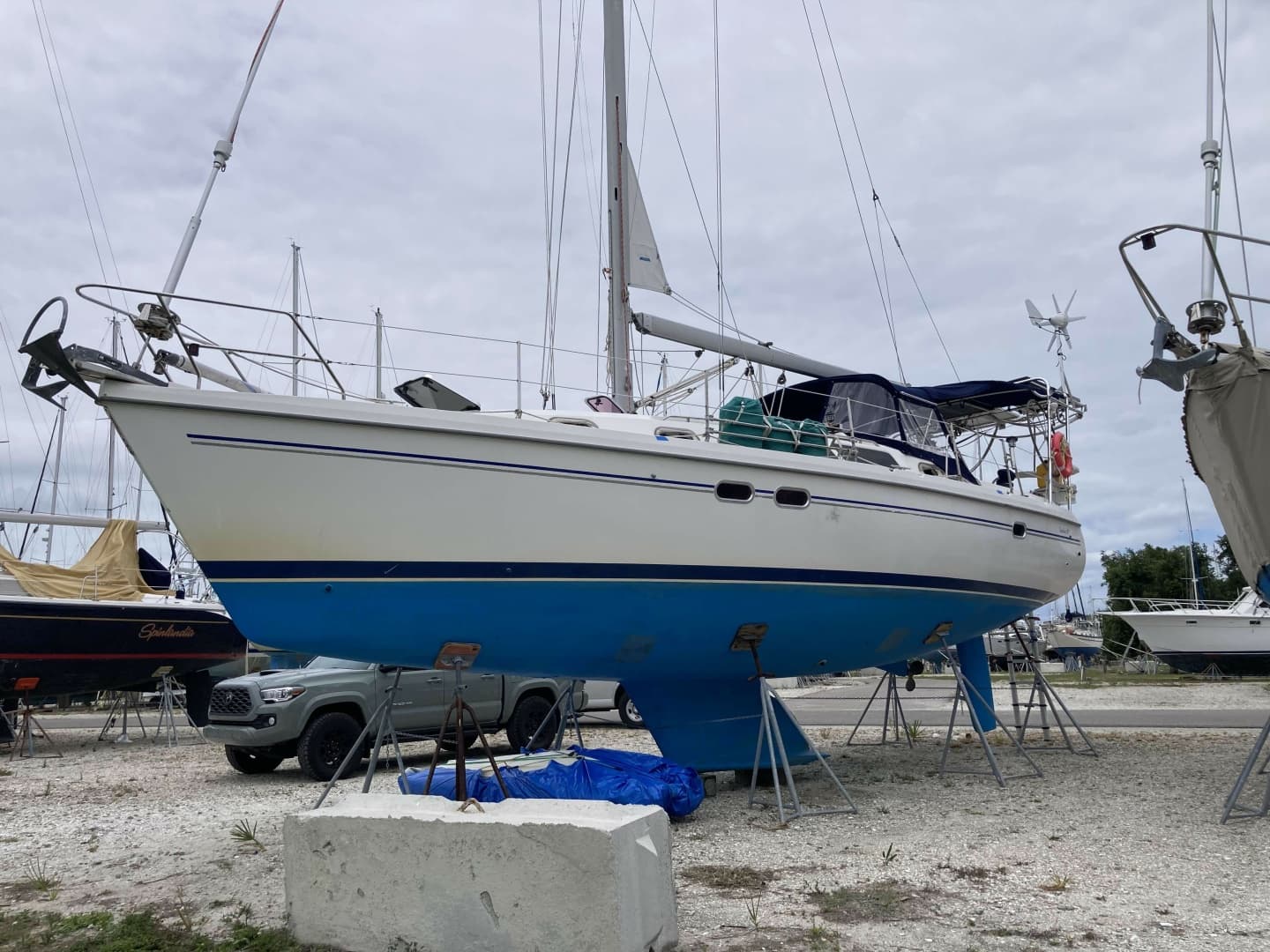 2004 Catalina 387