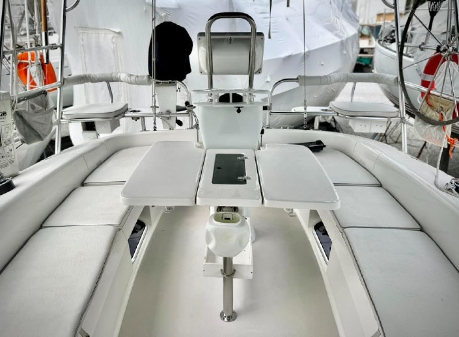 2002 Catalina 387