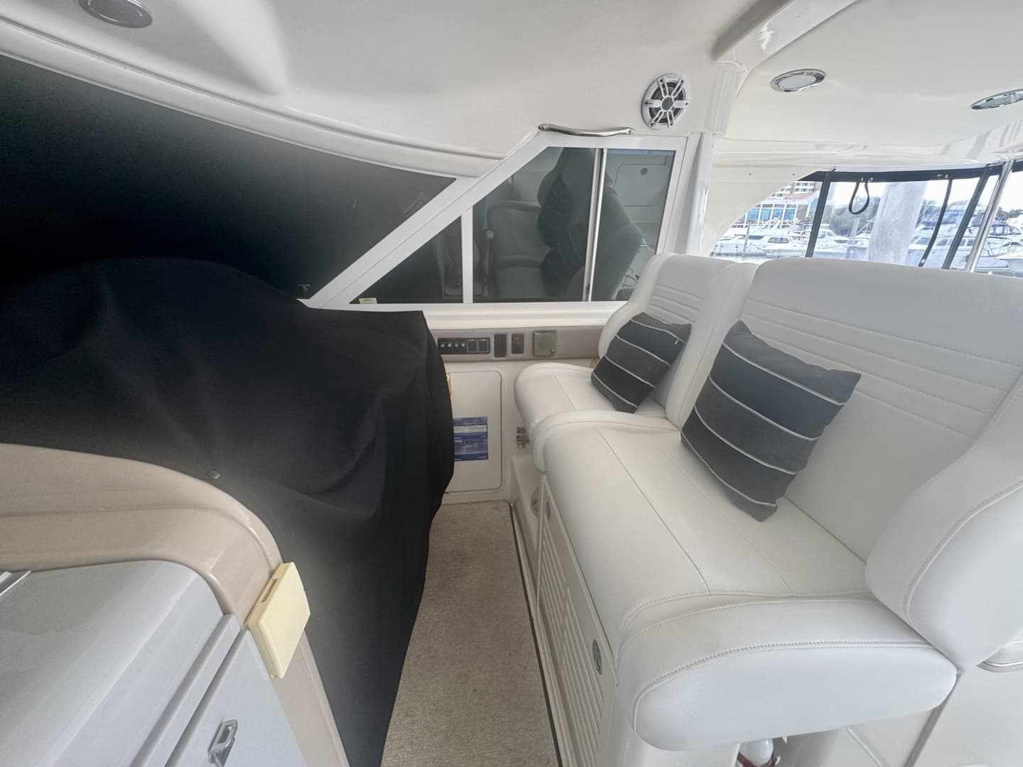 2003 Sea Ray 480 Motor Yacht