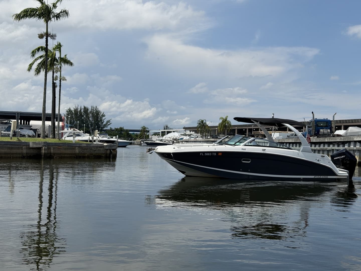 2023 Four Winns HD5 OB