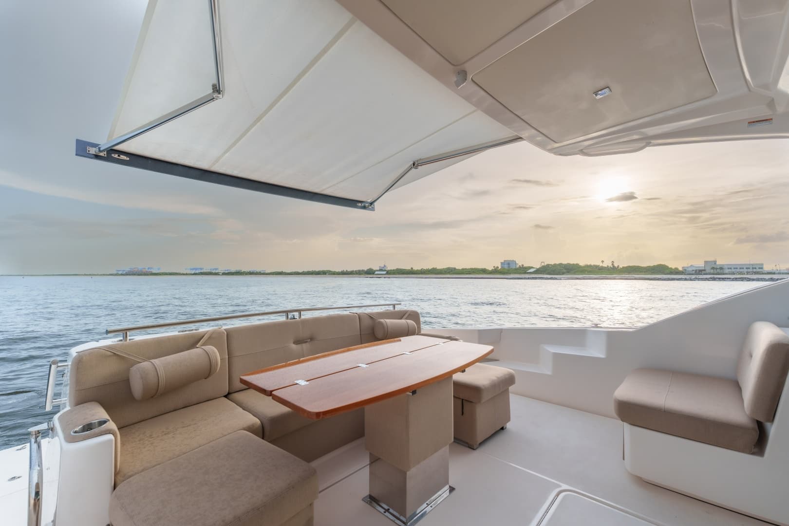 2017 Tiara Yachts C53 Coupe