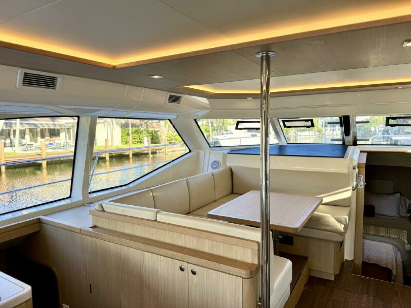2022 Aquila Power Catamaran
