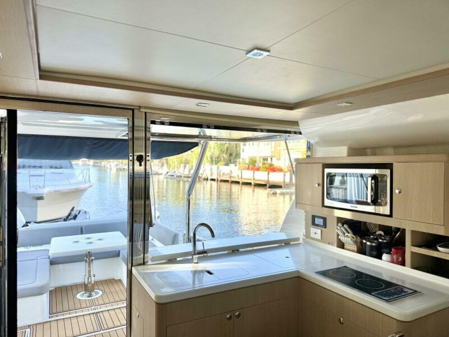 2022 Aquila Power Catamaran