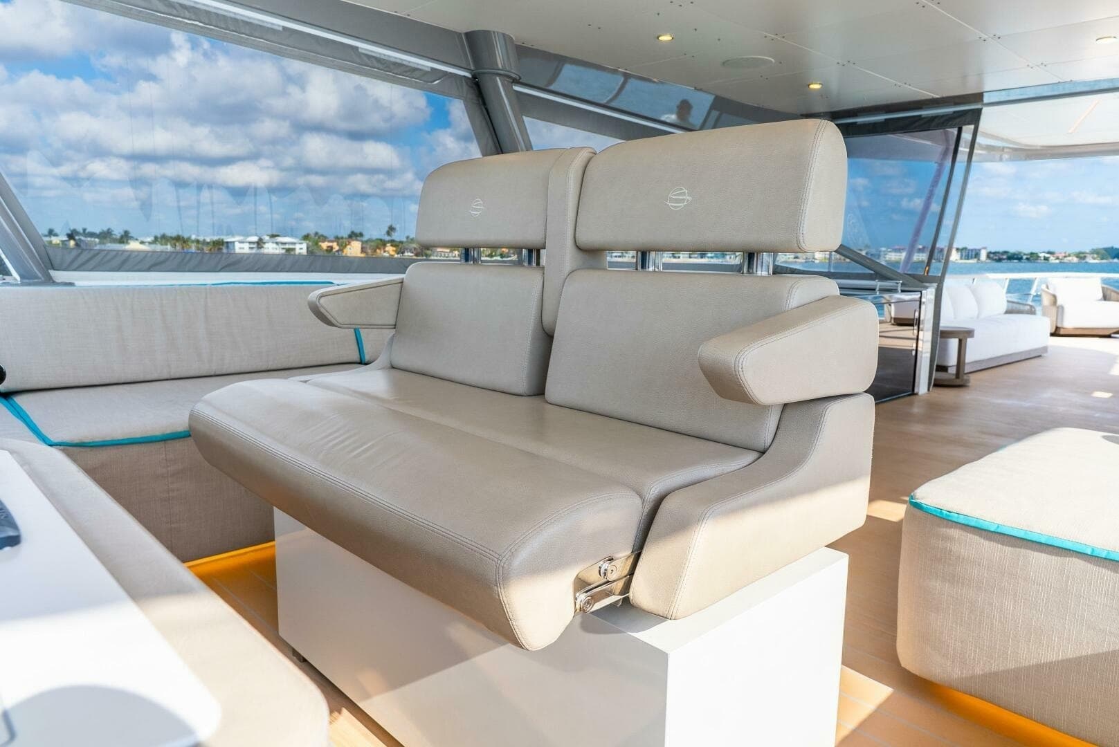 2019 Van der Valk LeVen 90
