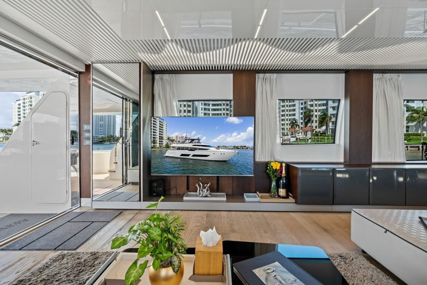 2018 Ferretti Yachts 850 Motoryacht