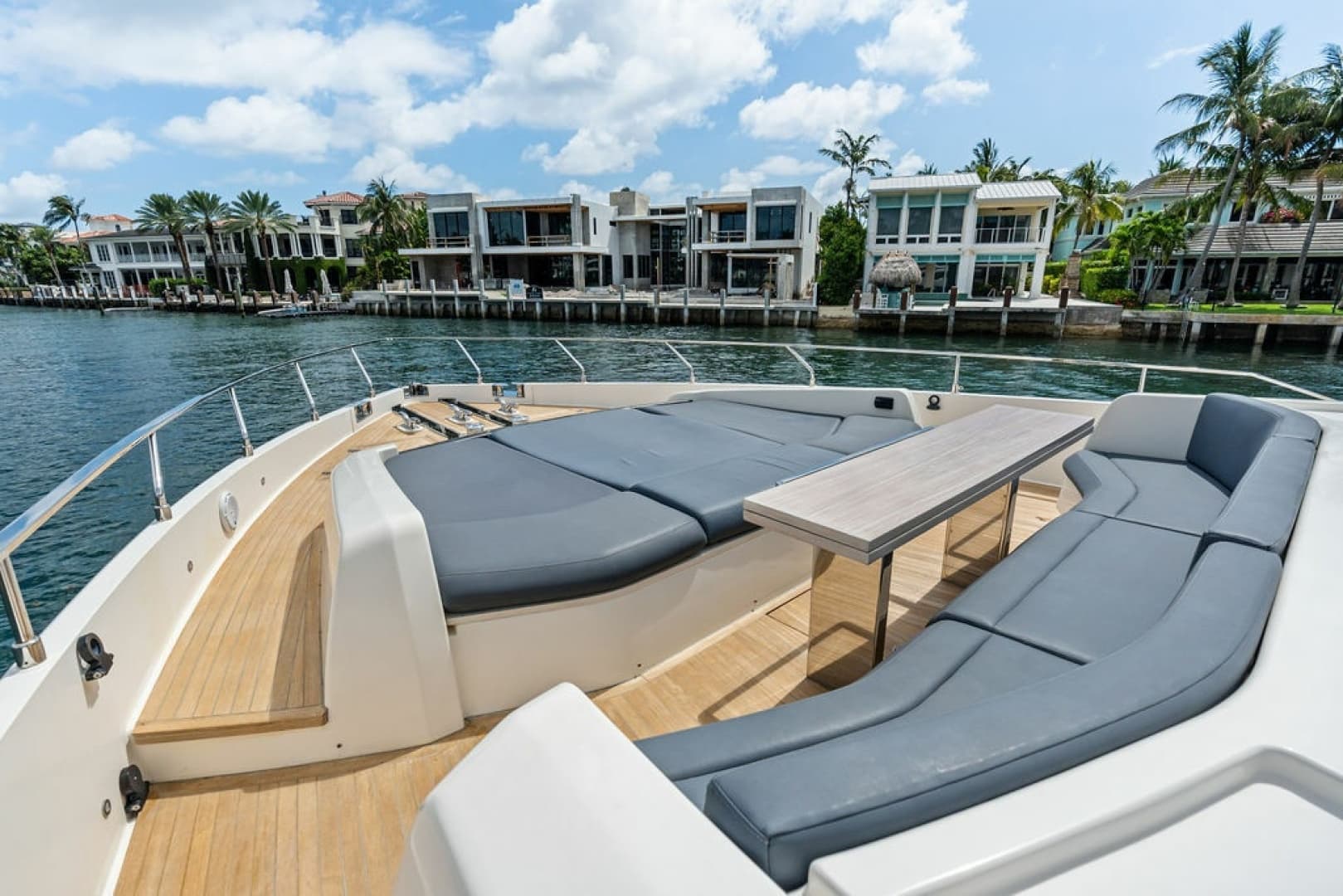 2018 Ferretti Yachts 850 Motoryacht