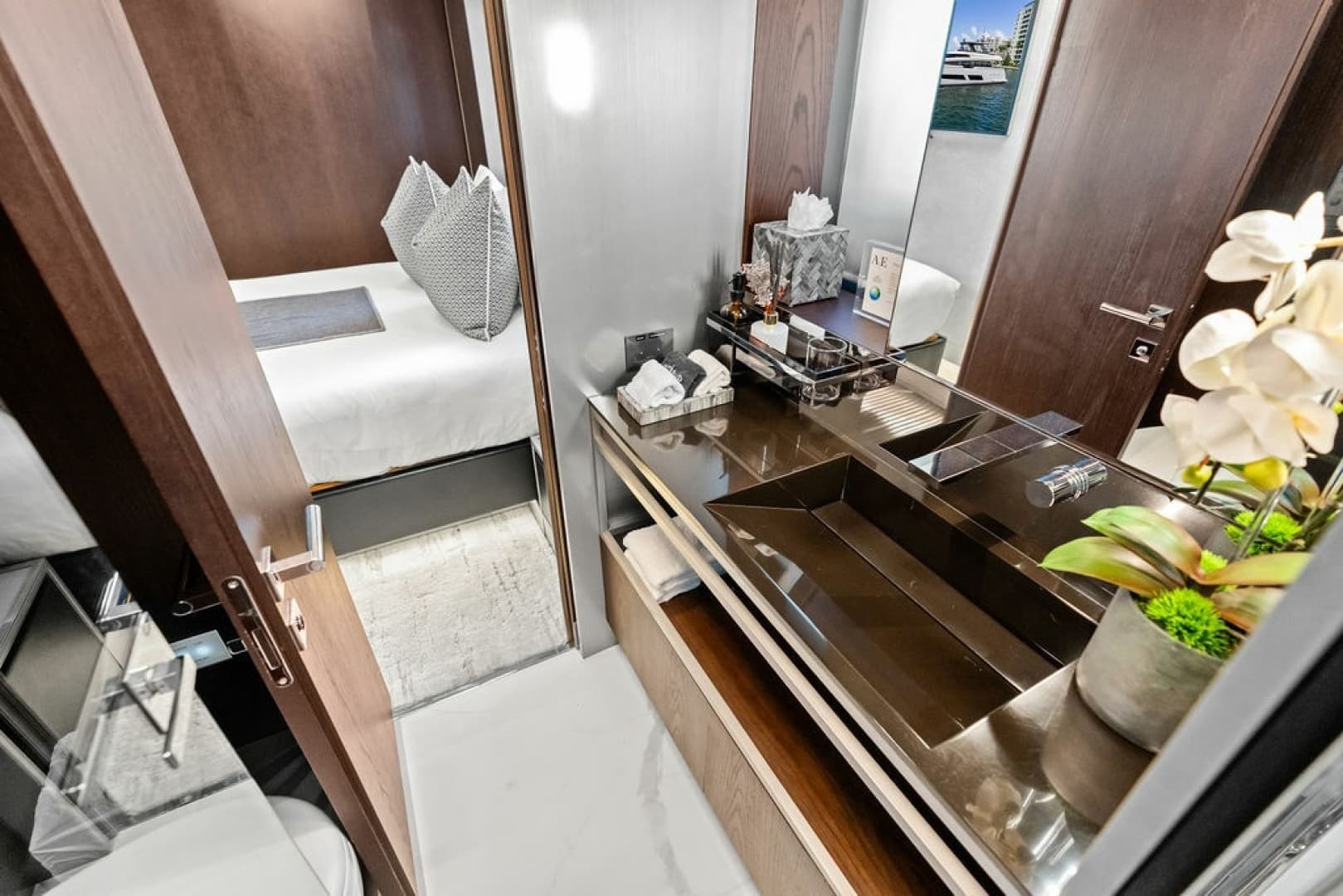2018 Ferretti Yachts 850 Motoryacht