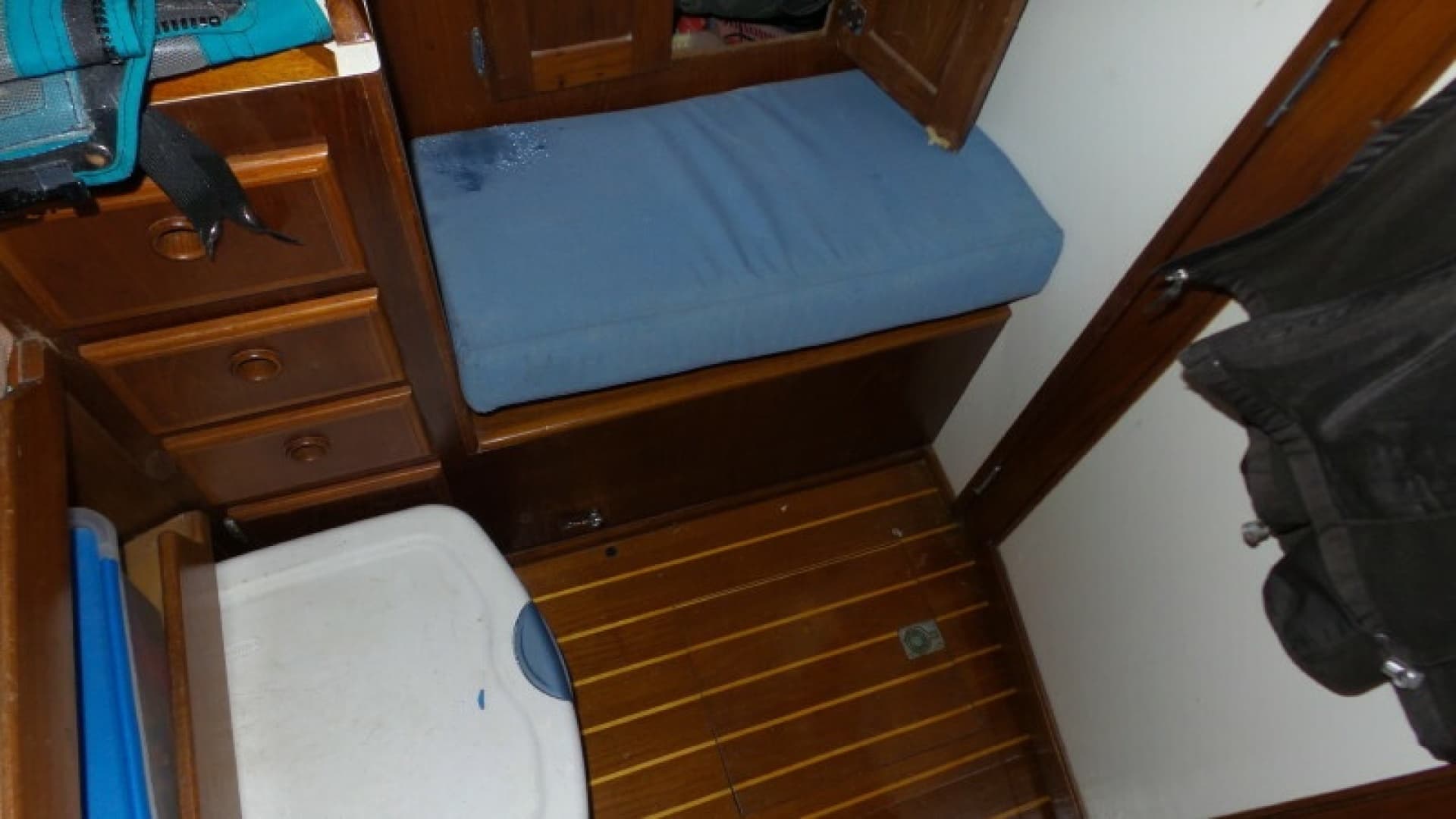 1981 Pearson 424 Ketch