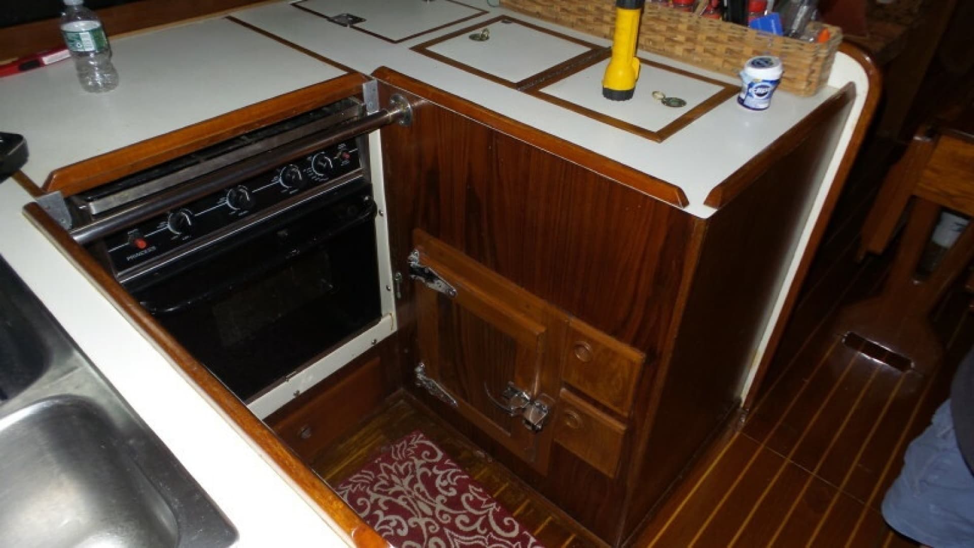 1981 Pearson 424 Ketch