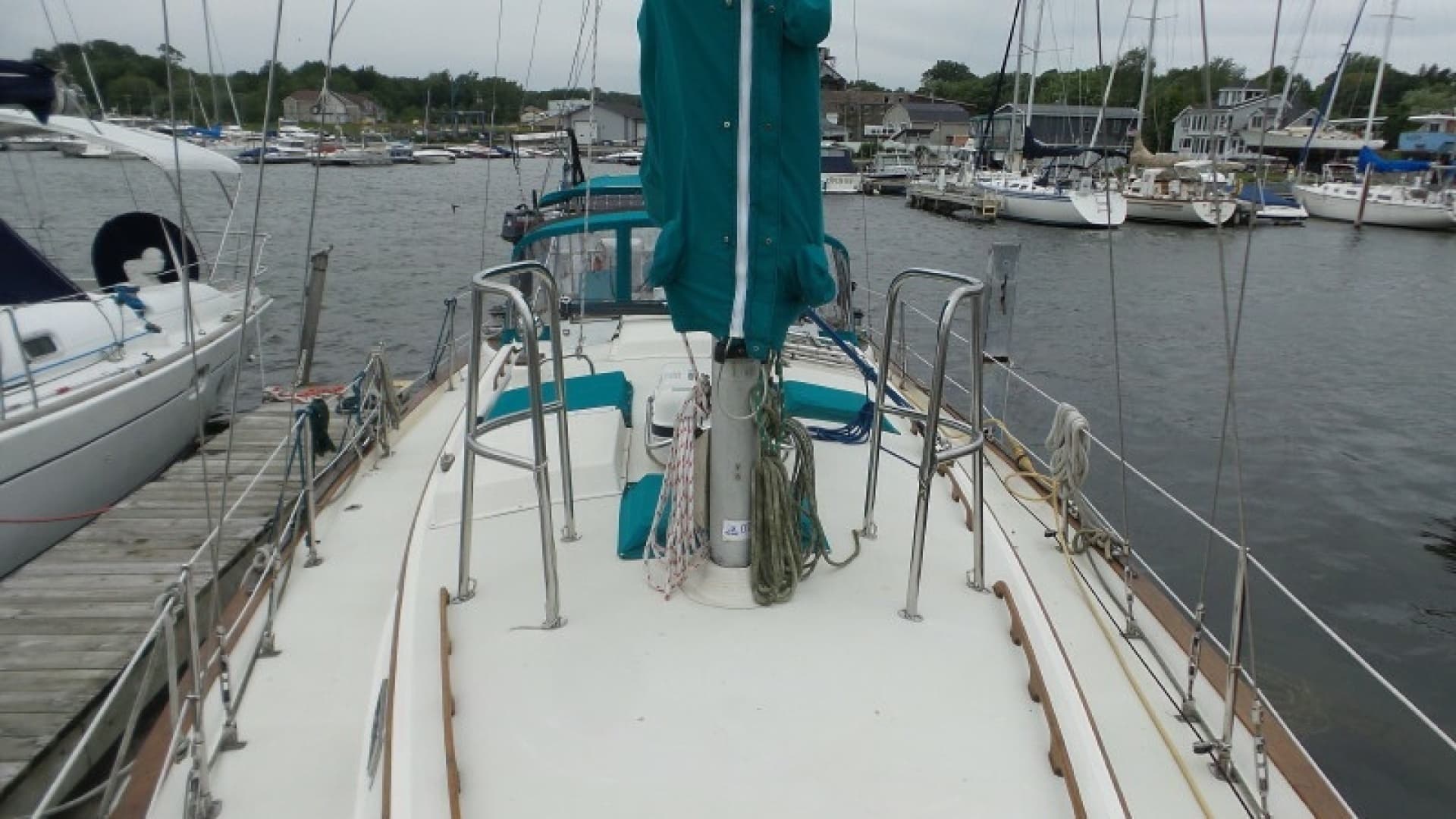 1981 Pearson 424 Ketch