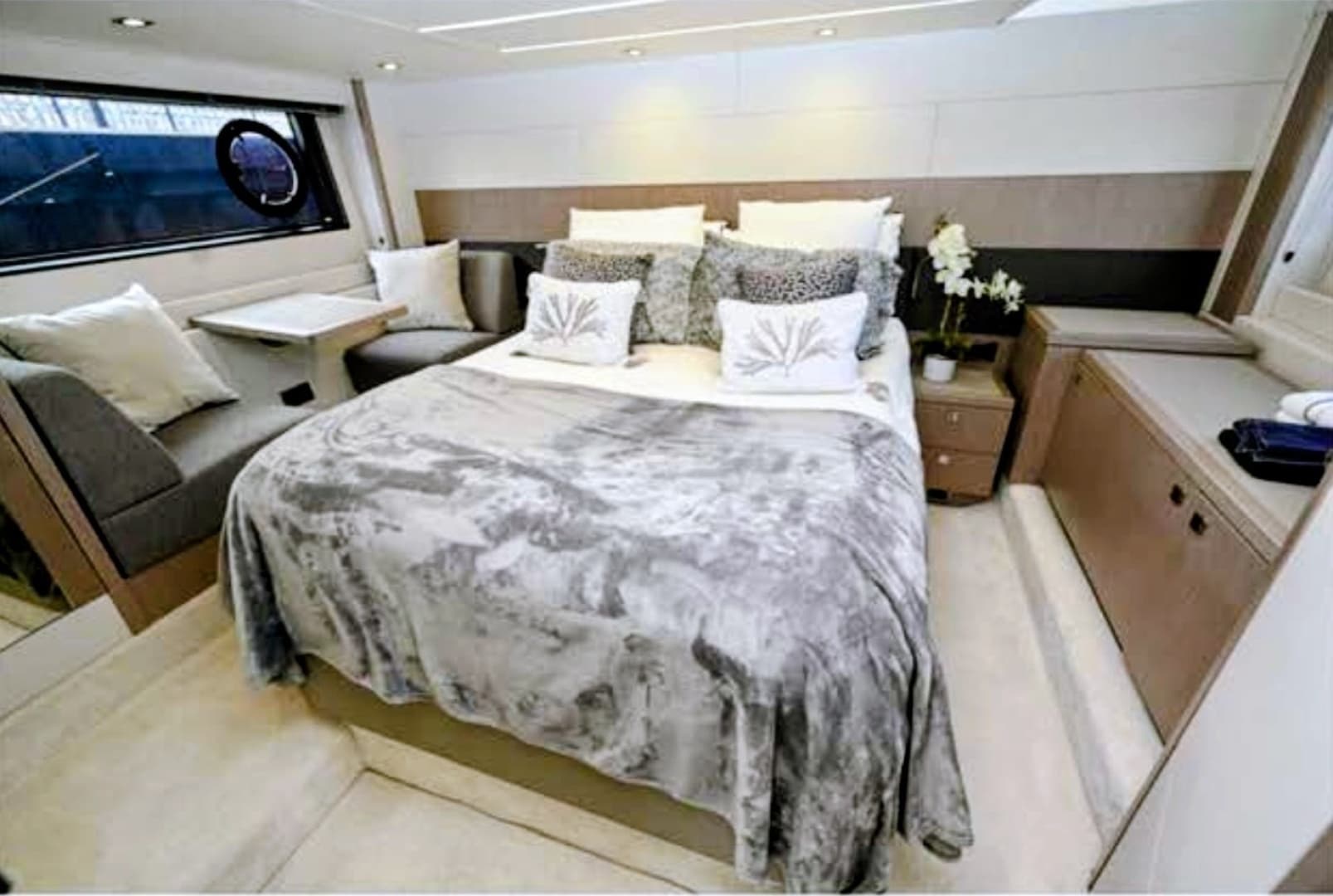 2019 Sunseeker 50 Predator