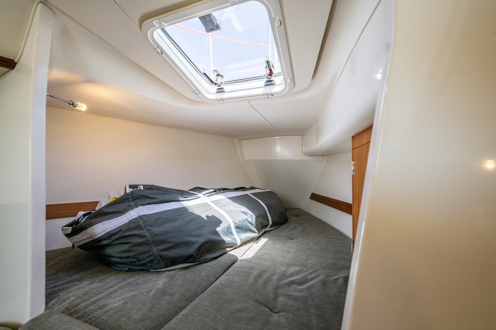 2018 J Boats J/97E