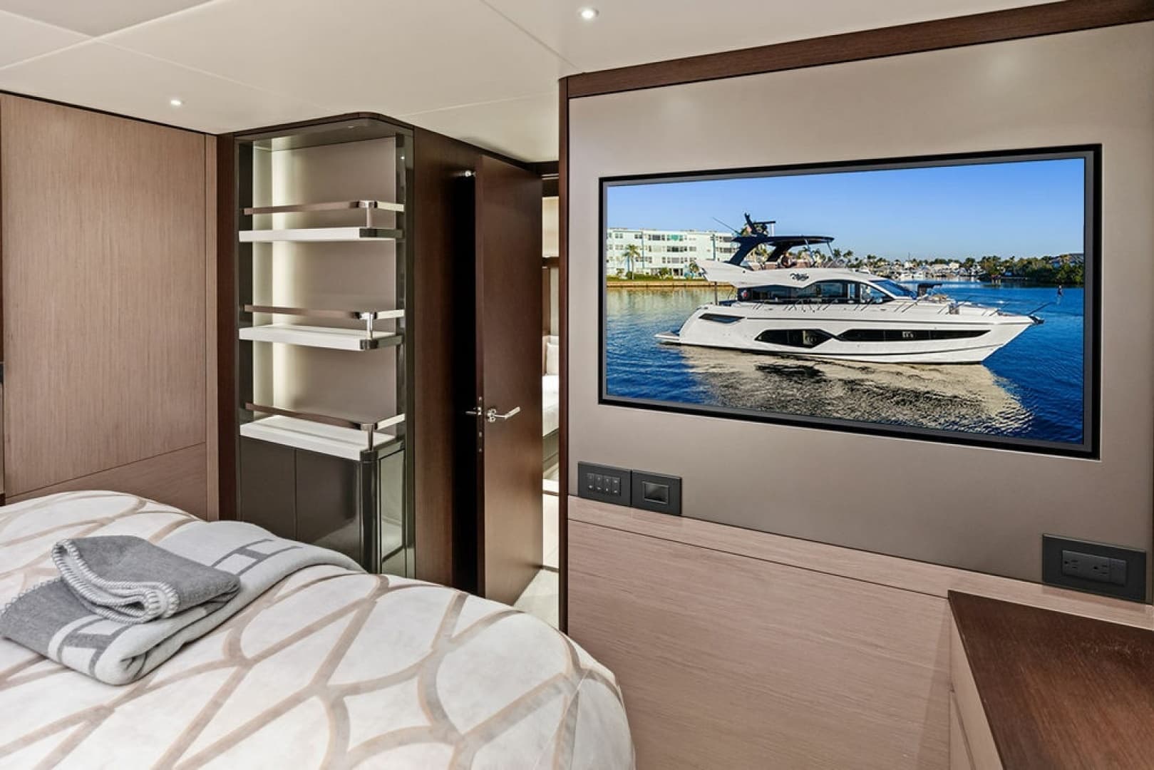 2021 Sunseeker Manhattan 68