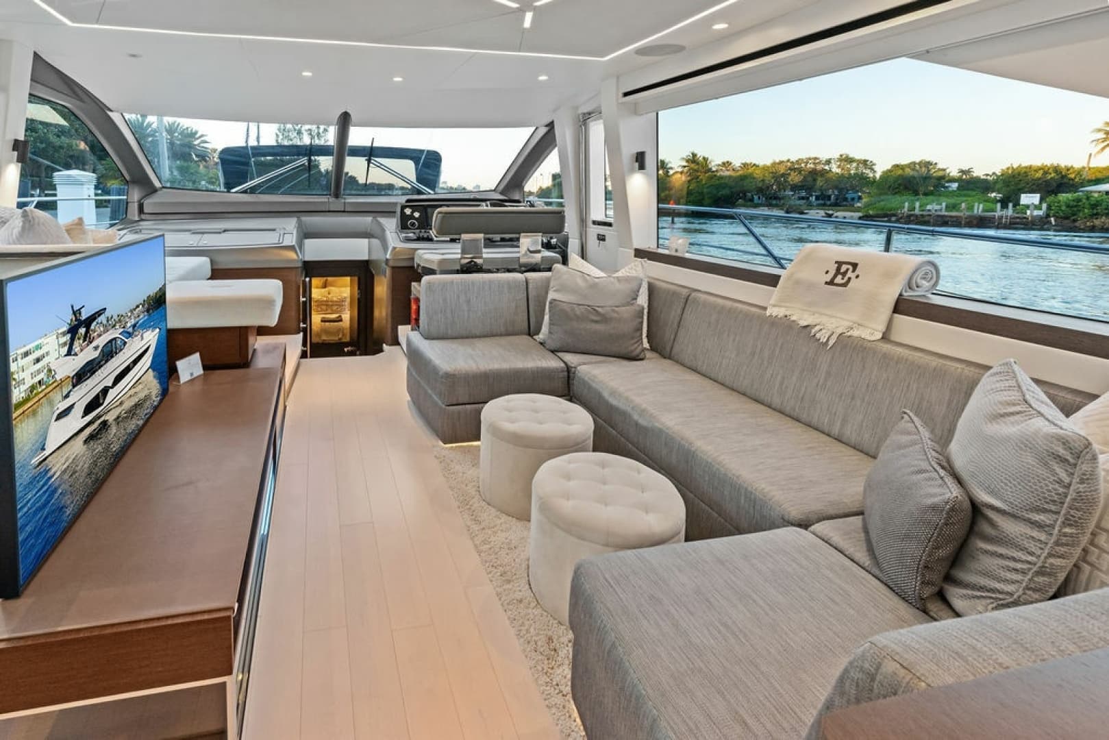 2021 Sunseeker Manhattan 68