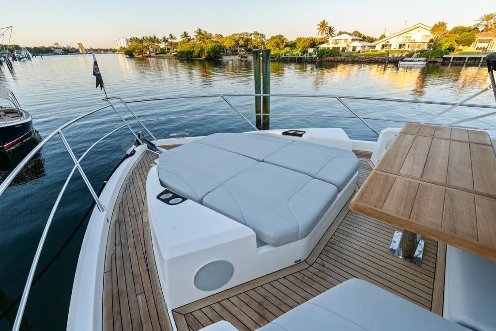 2021 Sunseeker Manhattan 68