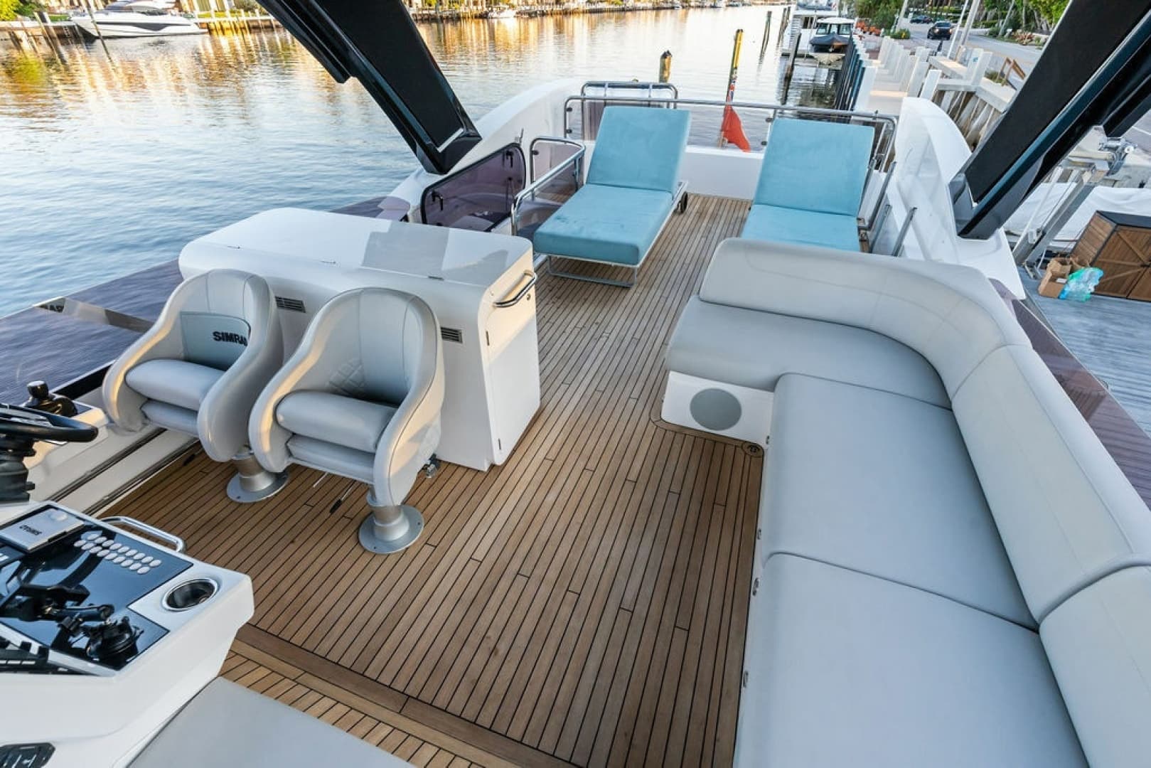 2021 Sunseeker Manhattan 68