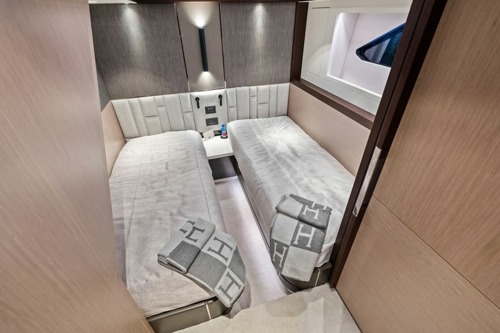 2021 Sunseeker Manhattan 68